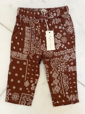 Rylee + Cru Brown Bandana-Print Joggers